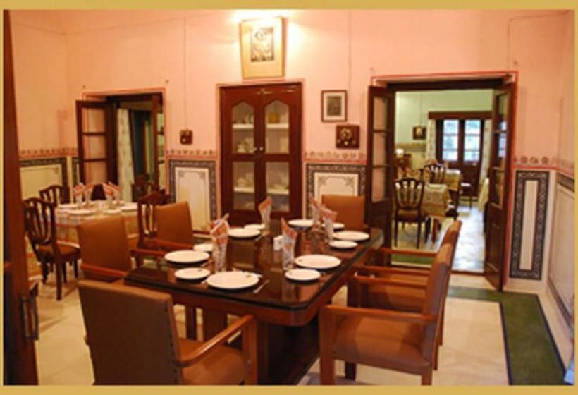 Hotel Judge's Court 6