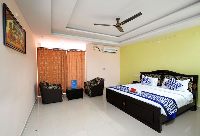 Hotel Oyo Rooms Hyderabad Airport Extension 10