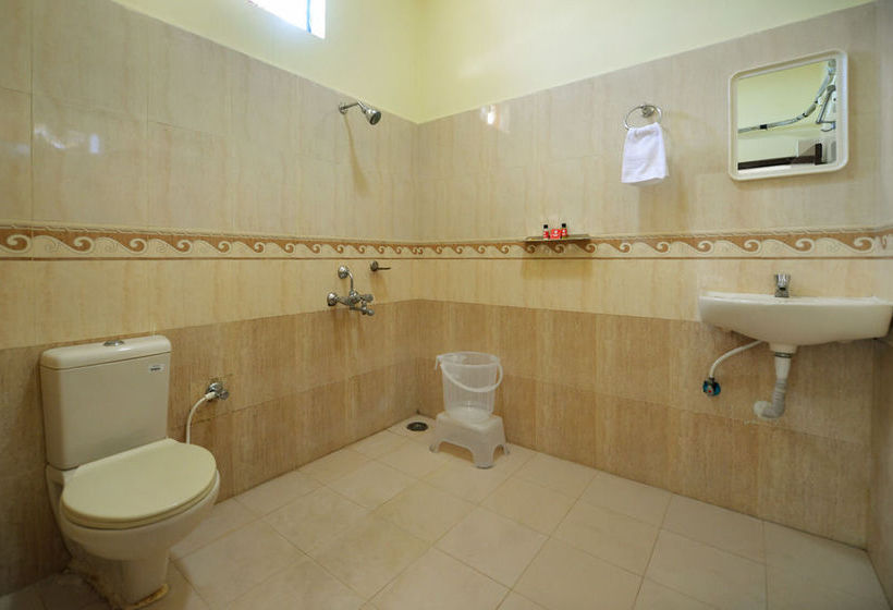 Hotel Oyo Rooms Hyderabad Airport Extension 5