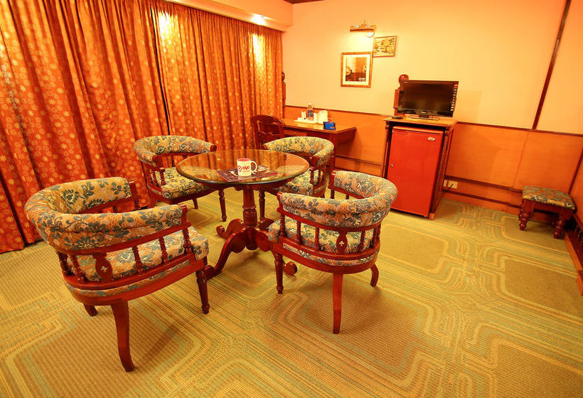 Hotel Oyo Premium Cochin Airport Extension 4