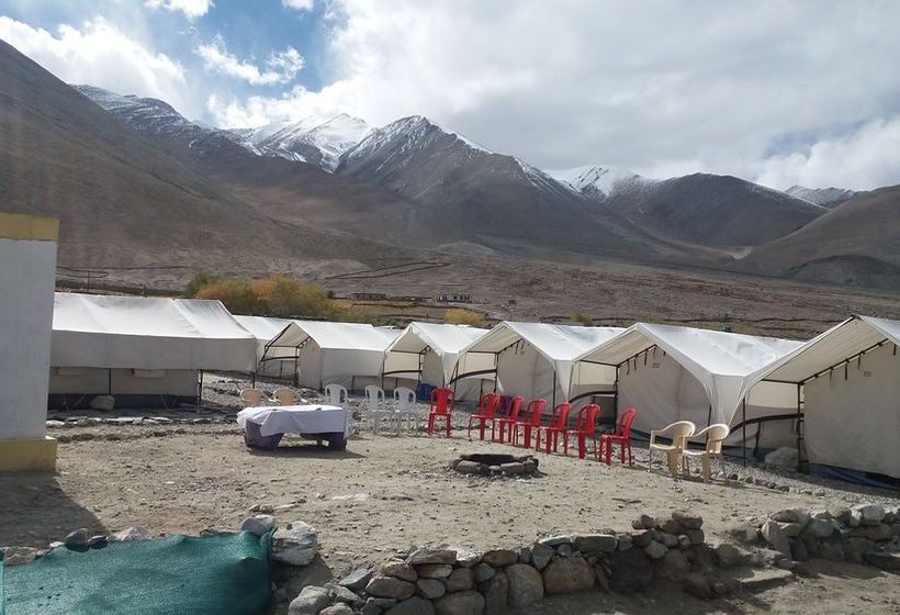 Hotel Wonderland Camp 1