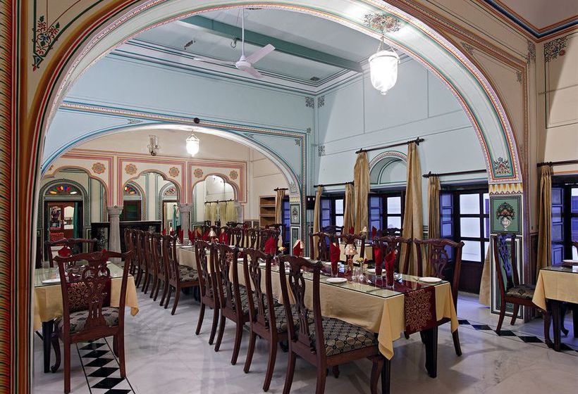 Hotel Patan Mahal 14