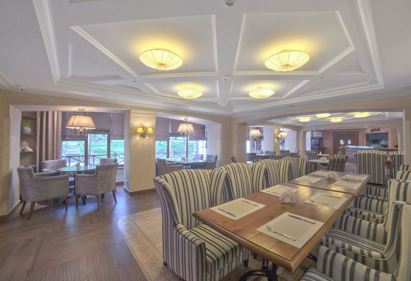 Hotel Aurora Park 18