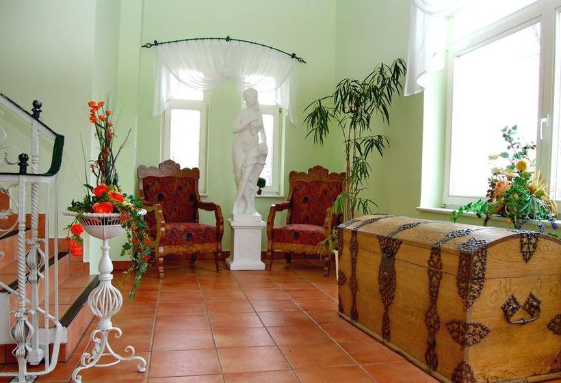 Hotel Schloss Herrenstein 12