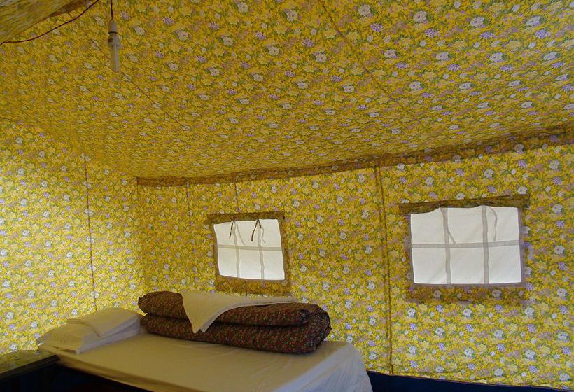 Hotel Double Humped Camp Hunder 10