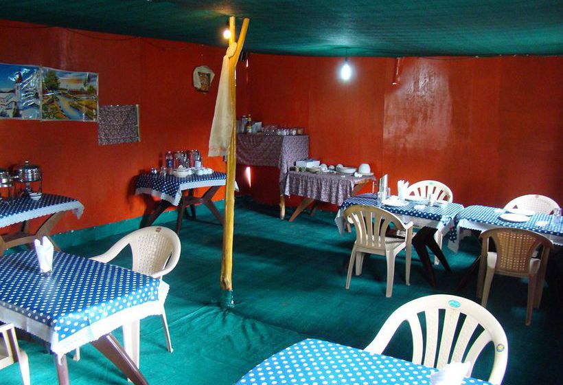 Hotel Double Humped Camp Hunder 11