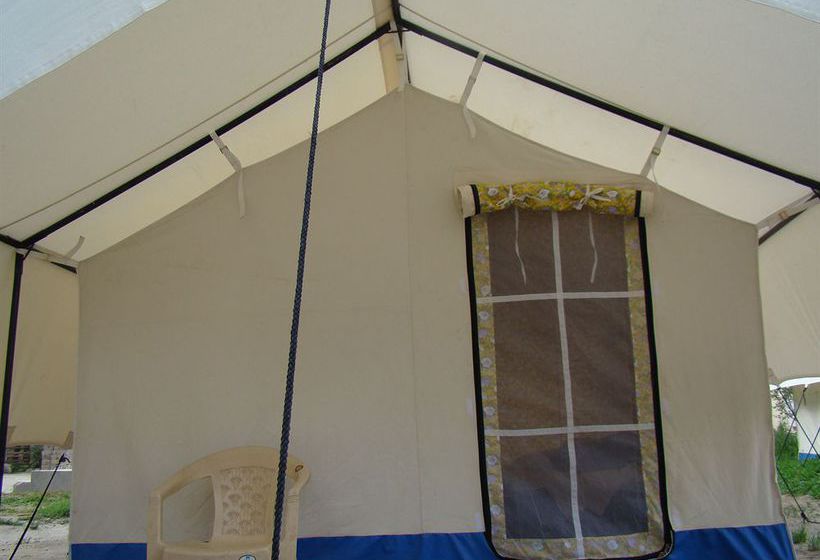 Hotel Double Humped Camp Hunder 9