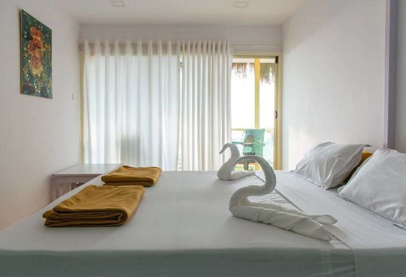 Hotel Tahira Beach Resort Mandrem Goa