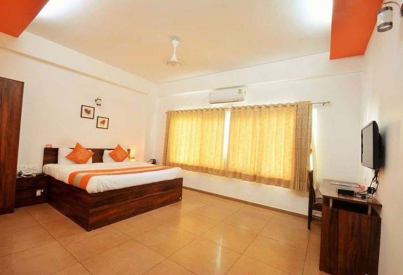 Hotel 10 Blossoms Signature Service Apartments Navrangpura 6