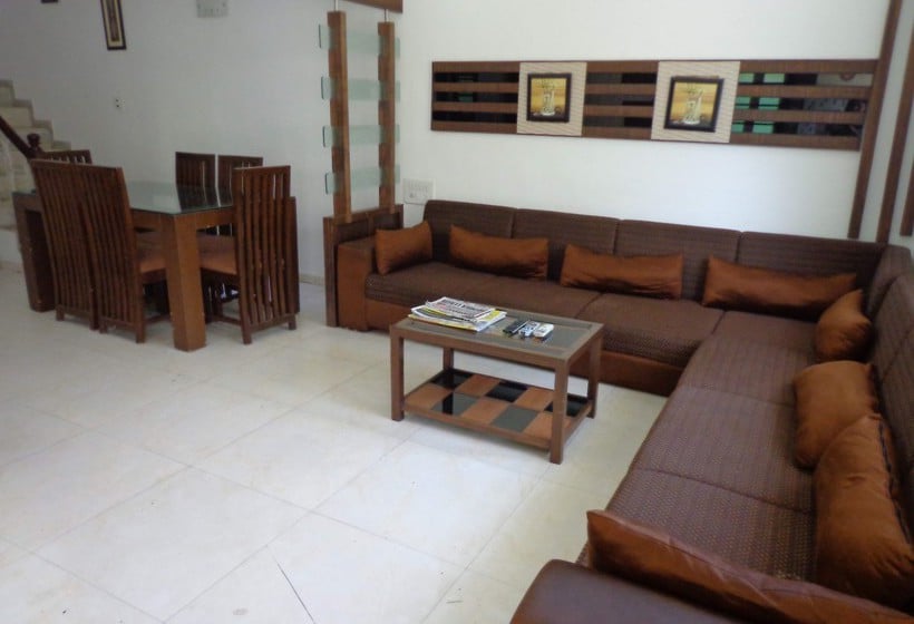 Hotel 10 Blossoms Service Apartments Prahladnagar 5