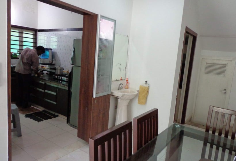 Hotel 10 Blossoms Service Apartments Prahladnagar 7