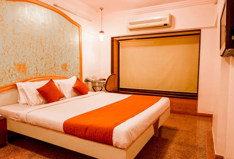 Hotel Oyo Apartments Powai Lake View 4