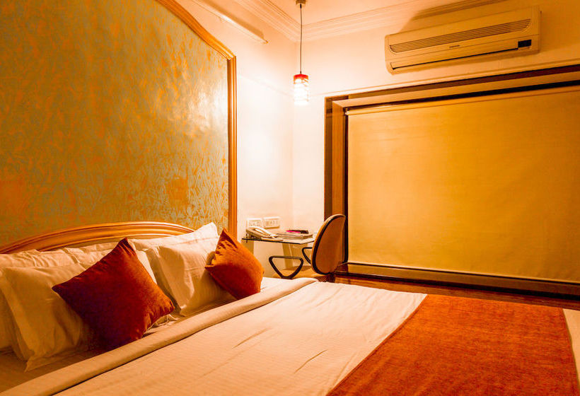 Hotel Oyo Apartments Powai Lake View 5