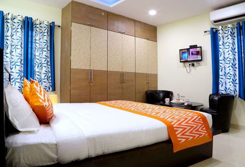 Oyo Apartments Hitech City 6