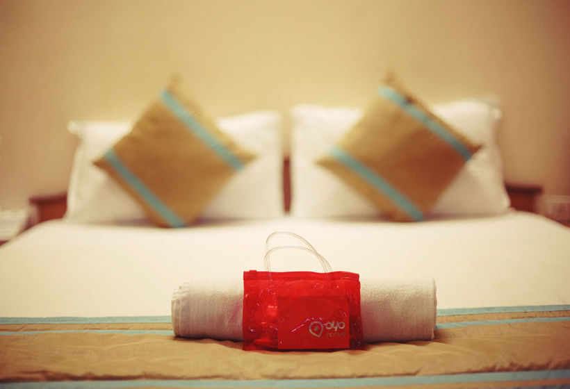 Hotel Oyo Rooms South Main Road Koregaon Park 9