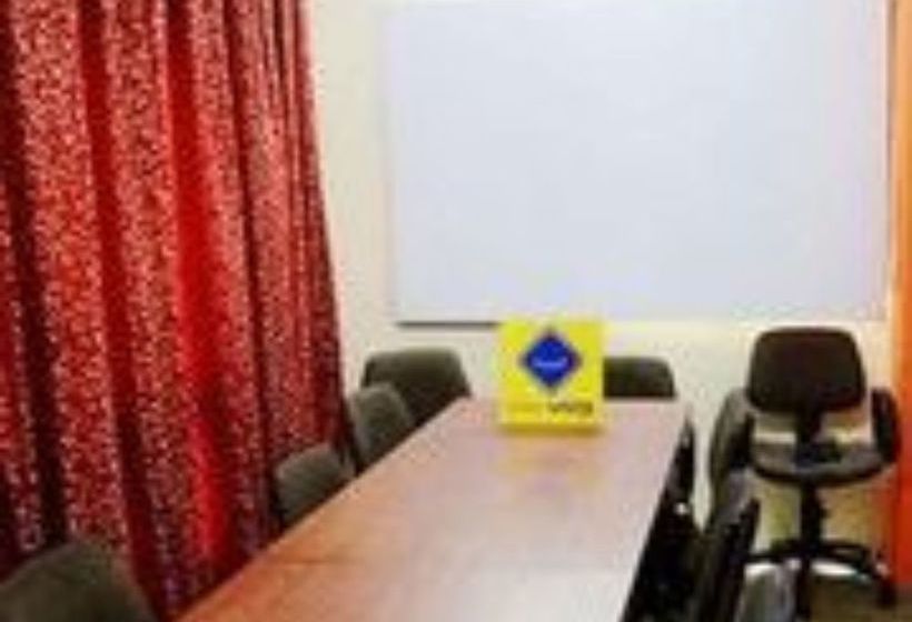 Hotel Vista Rooms at Station Road 3