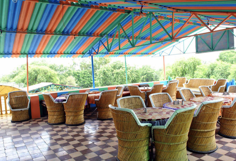 Hotel Vista Rooms at Gadisar Road 3