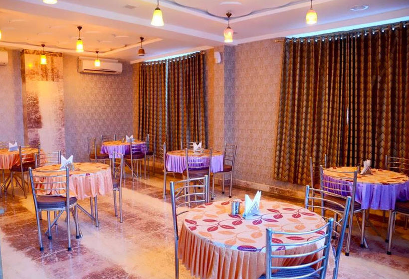 Hotel Vista Rooms at Gadisar Road 5