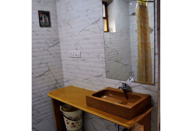 Hotel Vista Rooms at Gadisar Road 8