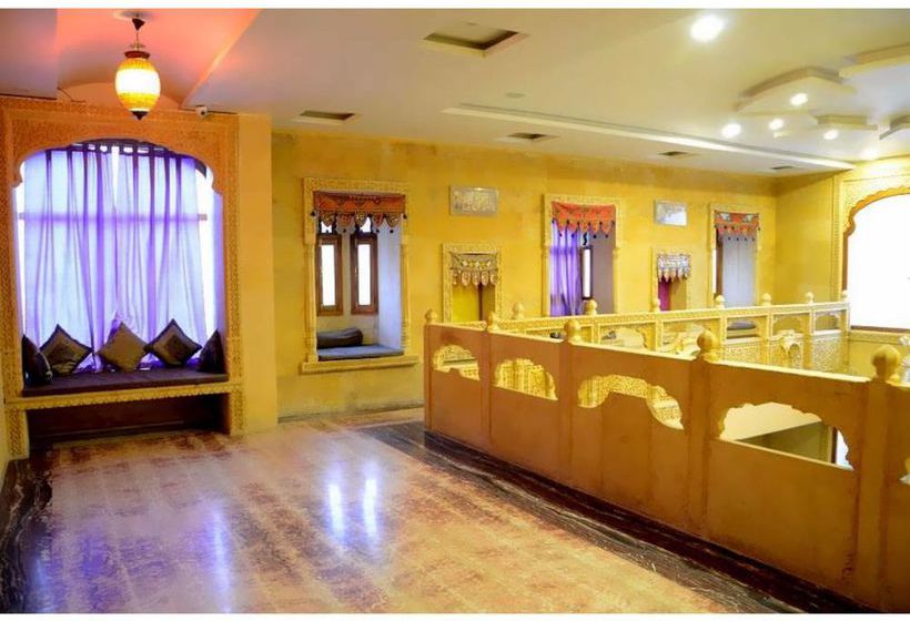 Hotel Vista Rooms at Gadisar Road 9