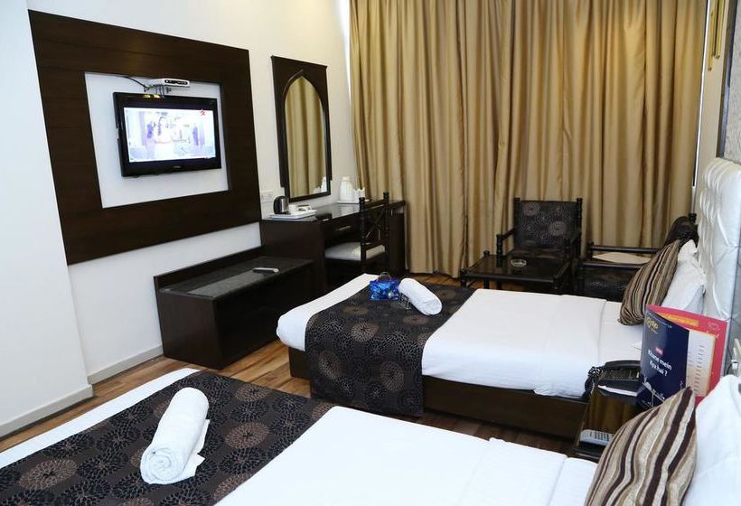 Hotel Oyo Premium Opposite Panchkula Bus Stand 14