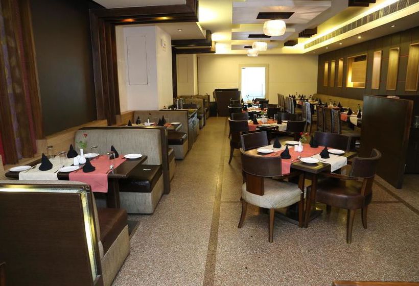 Hotel Oyo Premium Opposite Panchkula Bus Stand 16