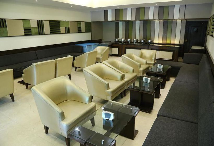 Hotel Oyo Premium Opposite Panchkula Bus Stand 19