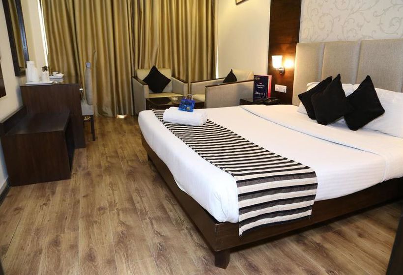 Hotel Oyo Premium Opposite Panchkula Bus Stand 2