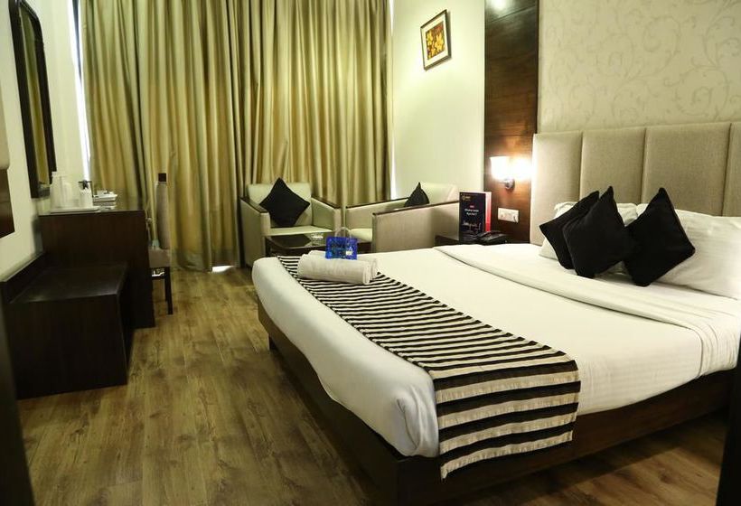 Hotel Oyo Premium Opposite Panchkula Bus Stand 8