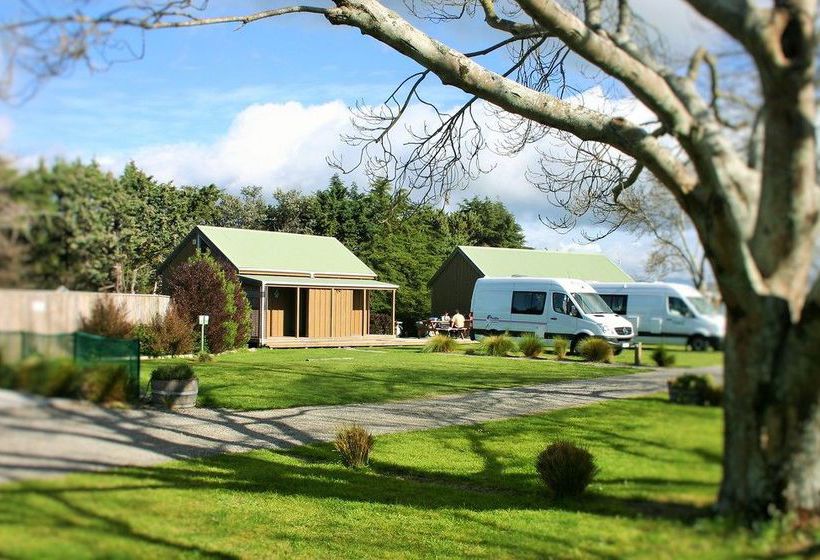 Hotel Martinborough Top 10 Holiday Park 1