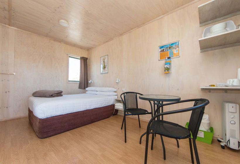 Hotel Martinborough Top 10 Holiday Park 17