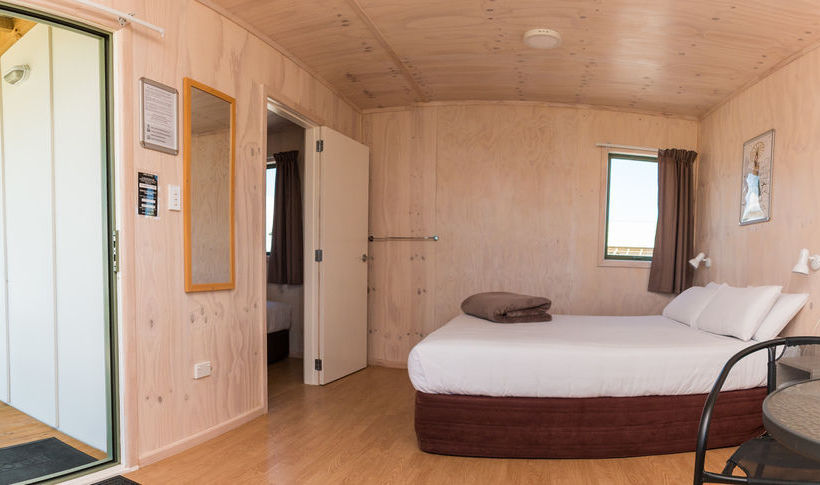 Hotel Martinborough Top 10 Holiday Park 20