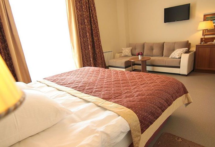 Hôtel Complex Lubim 19