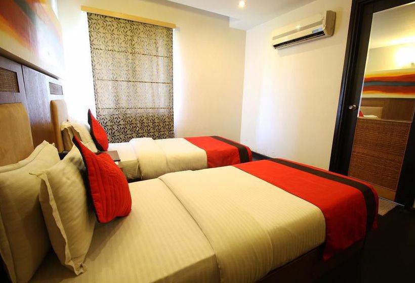 Hotel Oyo Premium Gujarat College Ellisbridge 11