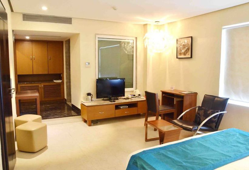 Hotel Oyo Premium Chappan Dukan Suites 16