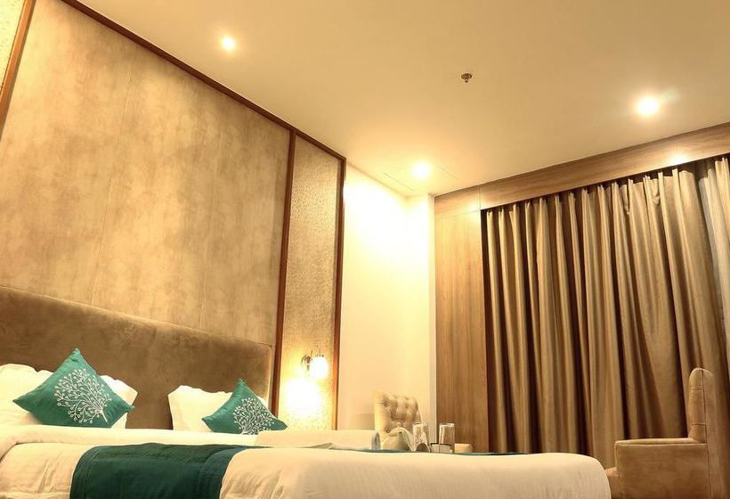 Hotel Oyo Premium Airport Vip Road 11