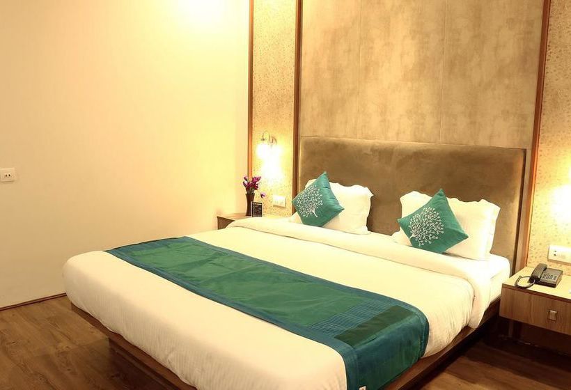 Hotel Oyo Premium Airport Vip Road 9