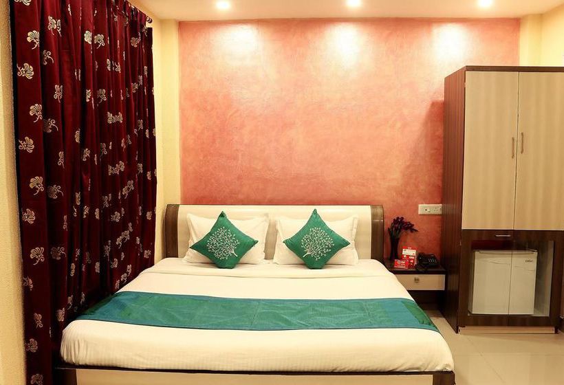 Hotel Oyo Rooms Airport Gate No 2 Bus Stop 2