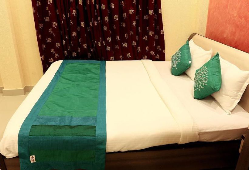 Hotel Oyo Rooms Airport Gate No 2 Bus Stop 9