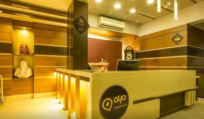 Hotel Oyo Premium Ashram Road II 14
