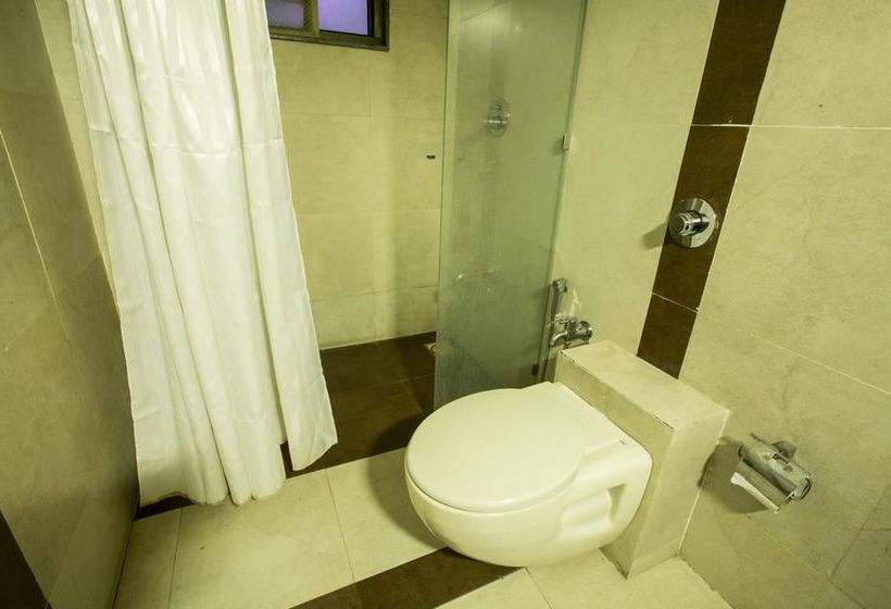 Hotel Oyo Premium Ashram Road II 6