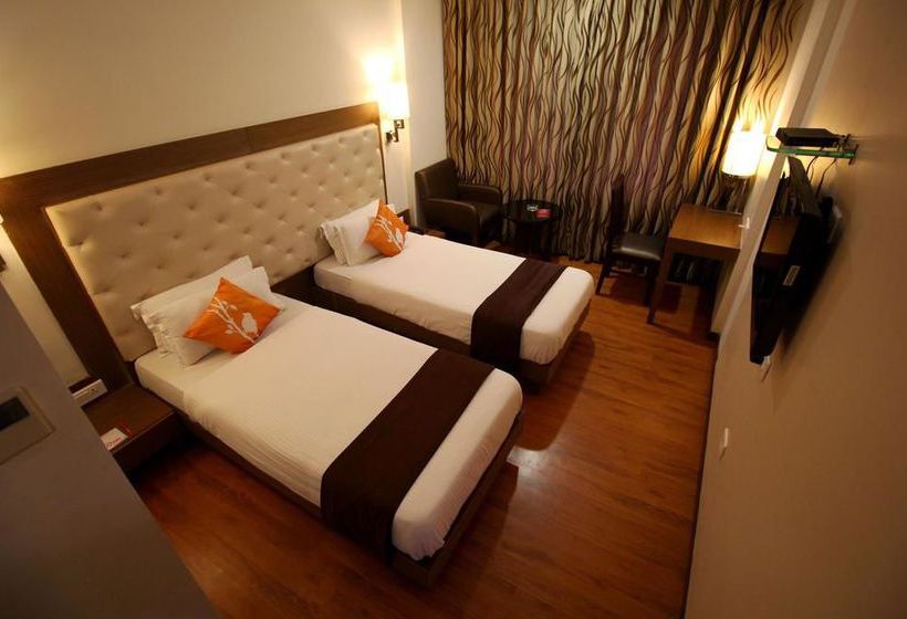 Hotel Oyo Rooms Sayajigunj 8