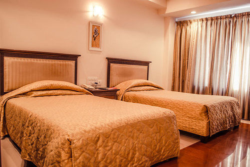 Hotel Ambience Executive 8