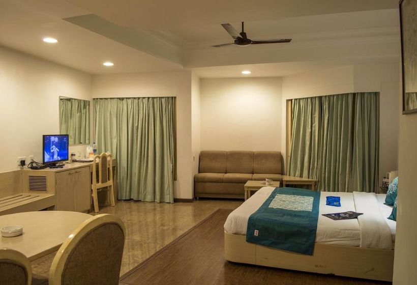 Hotel Oyo Premium Zone I Mp Nagar 2 12