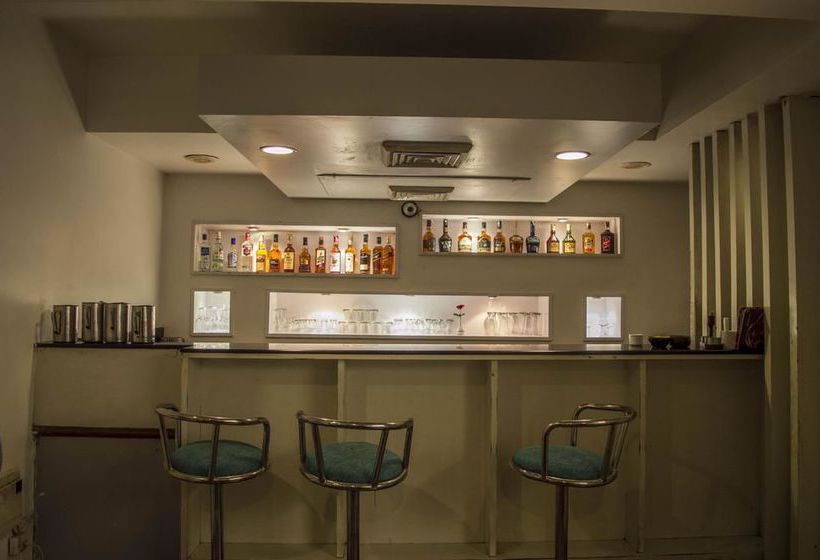 Hotel Oyo Premium Zone I Mp Nagar 2 8