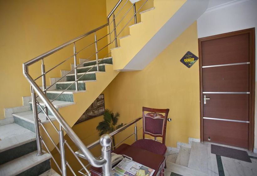 Hotel Oyo Apartments Dlf Phase 4 15