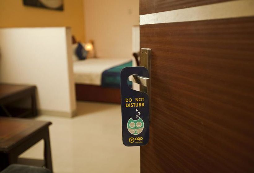 Hotel Oyo Apartments Dlf Phase 4 9