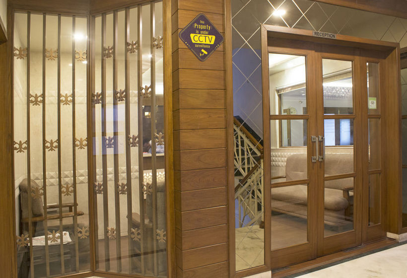 Hotel Oyo Premium Nagpur Airport 8