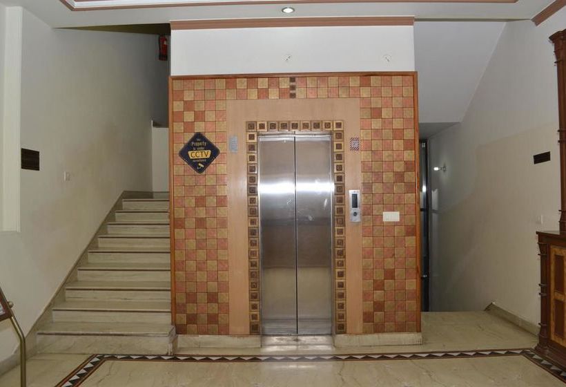 Hotel Oyo Premium Ganges Marine Drive Uttar Pradesh