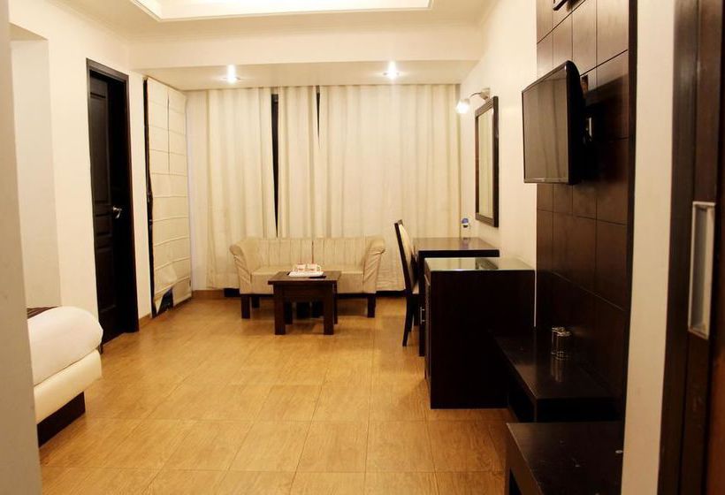 Hotel OYO Premium Camel's Back Road Kulri 16